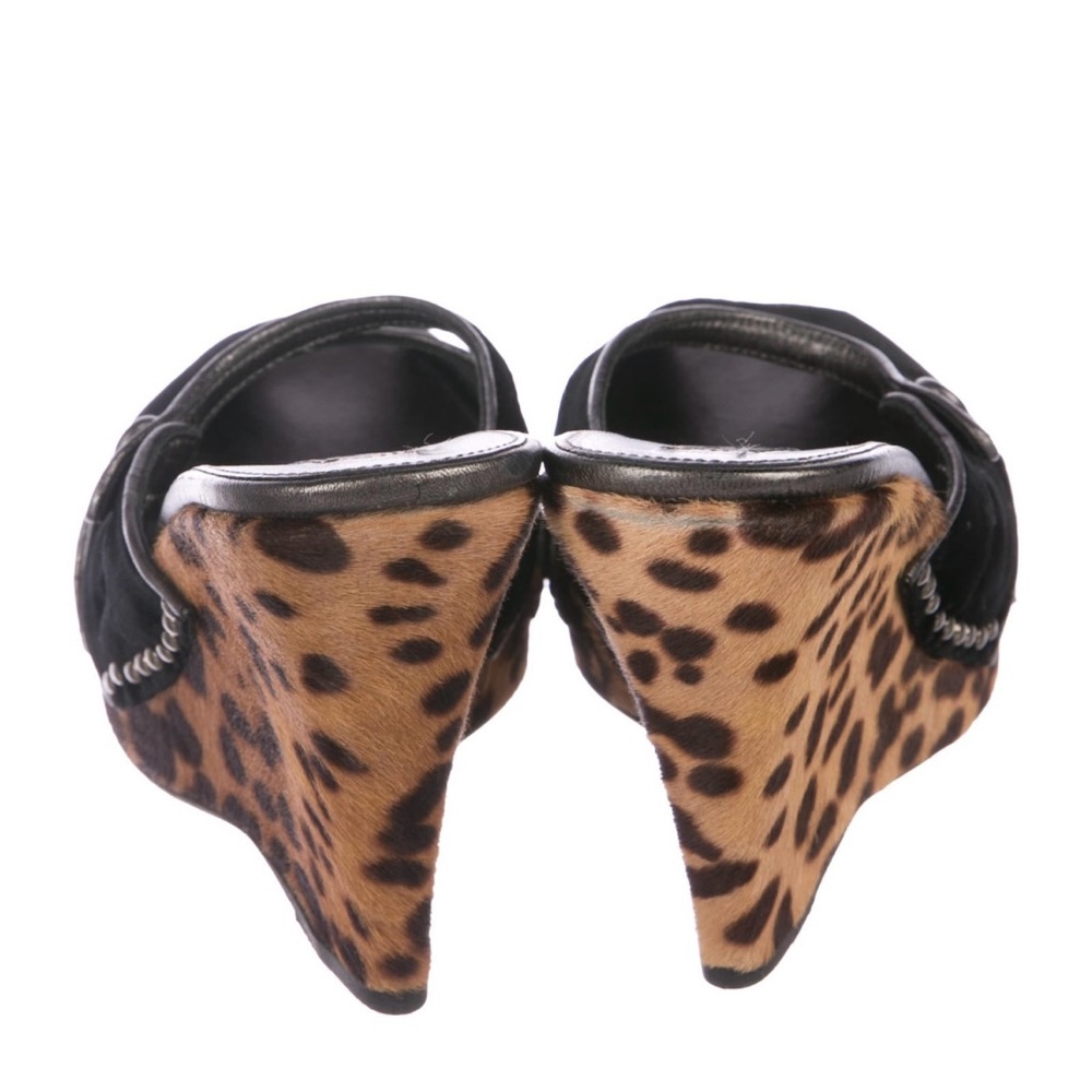 Prada Black and Brown Women's Shoes - Picture 4 of 5